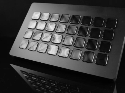 從模具開發到系統整合:我們如何為客戶打造高品質的 LCD 顯示組件? 2 截圖 2026 03 23 下午4.30.12